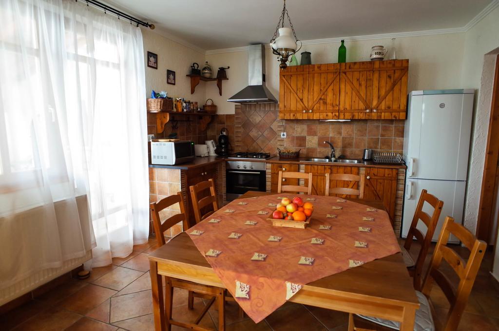 Gerendas Vendeghaz Hotel Egerszalok Bilik gambar