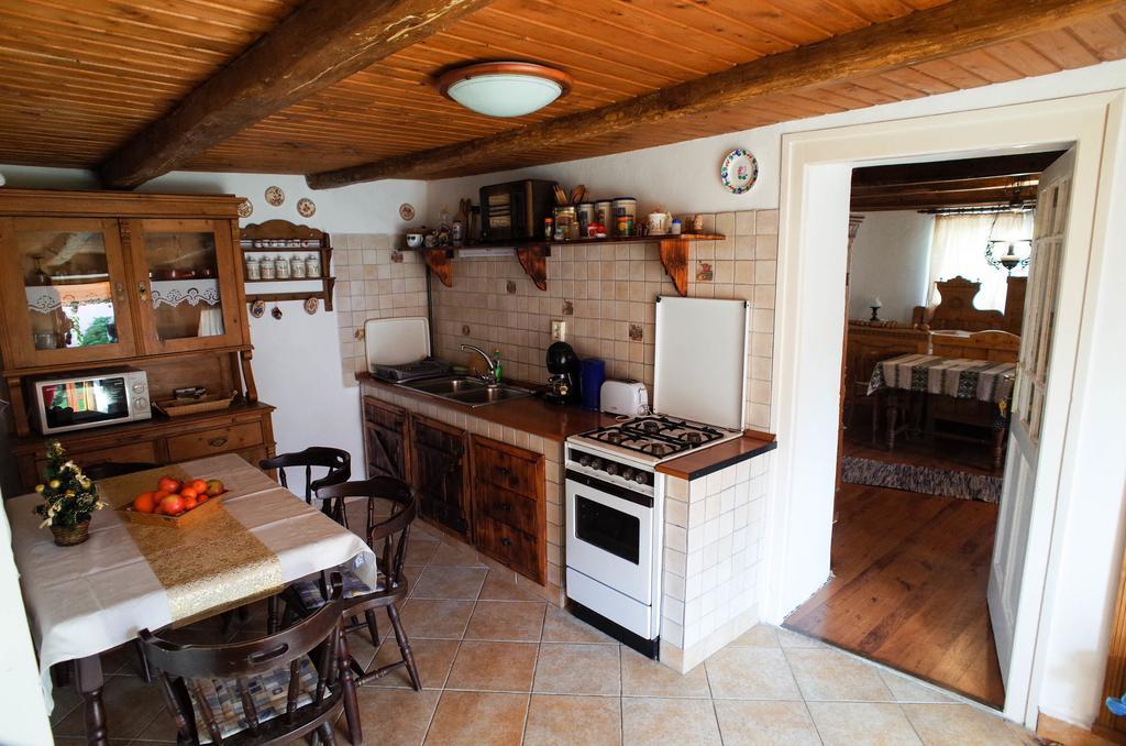 Gerendas Vendeghaz Hotel Egerszalok Bilik gambar